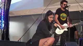 As December Falls - I Don't Feel Like Feeling Great (Live)