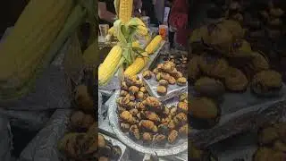 Satisfying Turkish Charcoal Grilled chestnut & Sweetcorn  #streetfood  #food  #shorts #shortsfeed