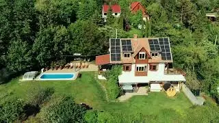 😍Villa Idill Dunára néző, panoráma jakuzzis, fűthető medencés, fatüzelésű szaunás egyedi szállás