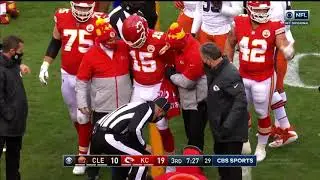 Patrick Mahomes SCARY Head Injury Replay Hd