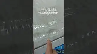Memanfaatkan galon bekas air le mineral untuk membuat pot berbentuk angsa.   MUA SAROH_094_kls_C