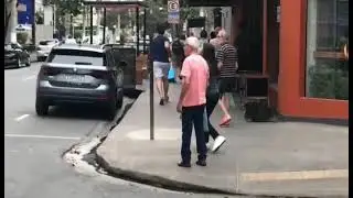 Carla Zambelli e seu segurança sacam arma na rua e atiram em pedestre