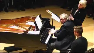 Modern Music &raquo; Peter Sculthorpe, Songs of Sea and Sky &raquo; Richard Stoltzman and David Deveau