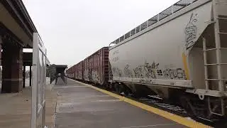 BNSF 4606 in Naperville, Il
