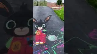 Drawing Bing and Flop in Chalk #Shorts | Bing Shorts