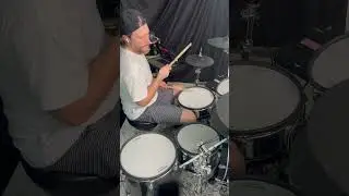 Watch out!! 🥴 #drumaddict