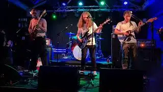 Retail store - Milk live from Muthers