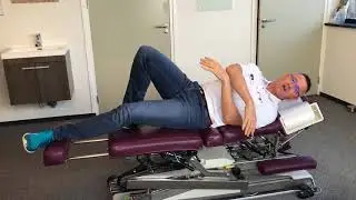Hoe sta je op uit bed met rugklachten