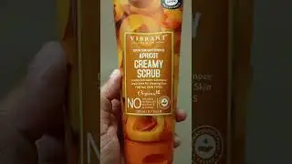 Vibrant Apricot Skin Brightening Creamy Scrub.