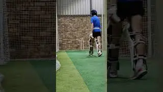 Leam and Ruben working on bat presentation and weight transfer.