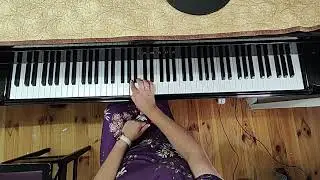 Bach/Anon Musette in D major with instructions Suzuki Piano book 4