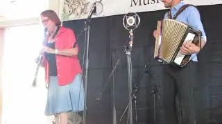 2018-Margot Leverett and Jordan Wax Play Fantastic Klezmer Music