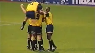 Stockport County 0 Oxford United 2 5th November 1994 Division Two