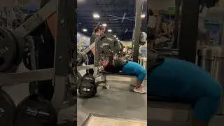 225lbs has always been a mental block for me, but here it is! &hearts;️ 💪🏿 #benchpress #benchpr #progress