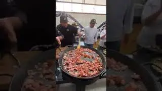 Cocinando con la #Paellera de #Mimcook en las instalaciones de Anfora.