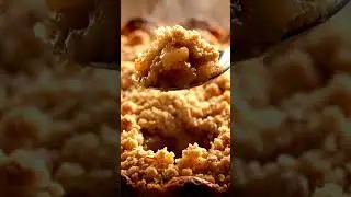&ldquo;Warm Apple Crumble Pie | Cozy, Crispy & Comforting Dessert!&rdquo;