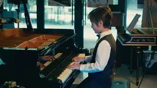 Haydn: Piano Sonata Hob.8 - Noah Tsao