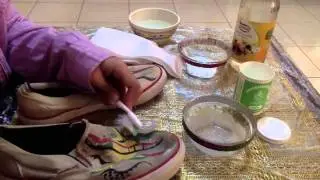how to clean up canvas shoes