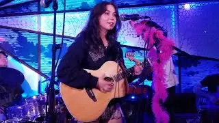 Laura Elliott live at The Sultan Room - Stages (Live)
