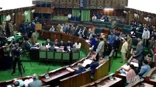 Massive uproar in LA over Pakistan targeting civilian area on LOC &  IB,Opposition walk out