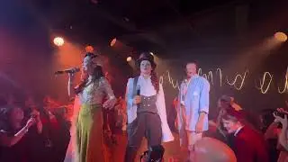 McKinnon NYE 2025-2026: Ballroom Performances + Countdown