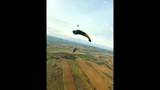 Paratrike jump. #skydiving #skydive #volamos #nosgustaelvuelo #paratrike #jump #basejump