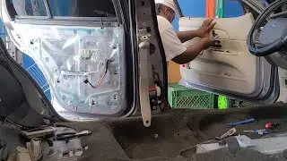 Crown Victoria Interior taking out part 3.