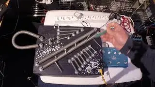 DIY Noisebox / Springbox / Synthesizer