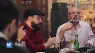 Un club en Buenos Aires mantiene vivo el ritual de fumar en pipa