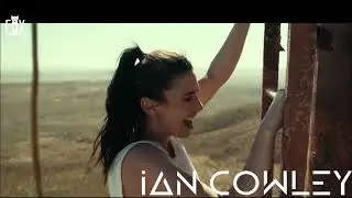 Ian Cowley ft. Kat Nestel - Nothing Stopping Me (music video)