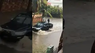 Karachi Gulshan e Iqbal After Flood #alikhanofficialpk #floodinkarachi #raininkarachi #flood