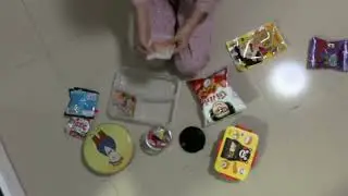 My snack box 🍫🍭🍬￼(snacks party 🎉 )