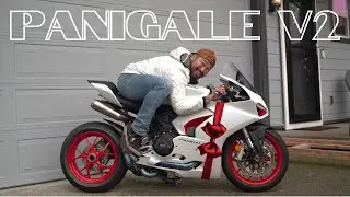 Новый год &mdash; новый велосипед! Лучший рождественский подарок! | Panigale V2 2022 года