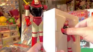 FIGURA OFICIAL DE KARMATRON