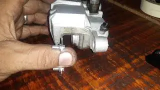 Como sacar /retirar o pistão/pistonete do caliper do freio (freio a disco)
