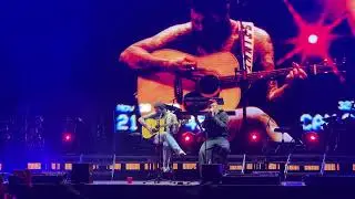 KID LAROI ft. POST MALONE - BLEED - Melbourne 30th November 2023 FRONT PIT - Live Concert