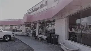 Lou's Antique Mall in Amherst, VA