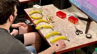 🍌 Donkey Konga played with bananas 🍌