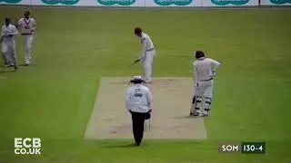 HIGHLIGHTS: Bartlett strokes career-best score against Surrey