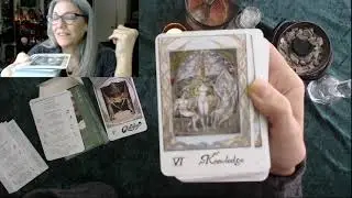 Unboxing: The William Blake Tarot