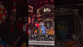 Shahid Kapoor and Kriti Sanon dance on Iifa 2024 awards. #shahidkapoor #iifa #kritisanon