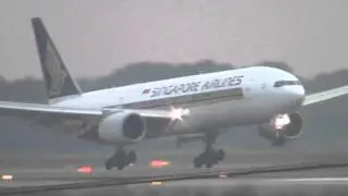 Singapore Airlines 777 Sunrise Landing - Rome Fiumicino (Leonardo Da Vinci) (FCO / LIRF) 9V-SVL