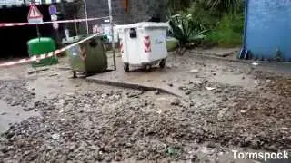 Alluvione a Genova: mezzi di soccorso e il disastro- Flood in Genoa