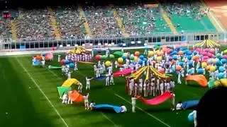 Uno spetaccolo allo stadio di Sansiro per i cresimanti