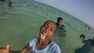 SEE HOW SHE INTELLIGENTLY EXPOSED THE BEACH BOYS | Silent vlog