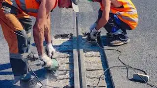 Двухкомпонентный литьевой полиуретановый герметик для дорожных швов Mapeflex PU 65