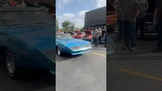 Blue Plymouth Superbird flying high 🦅 #plymouth #superbird