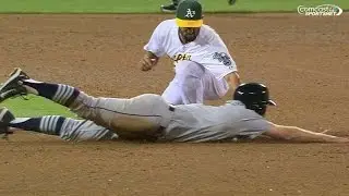 SEA@OAK: Vogt throws out Miller on a pitchout