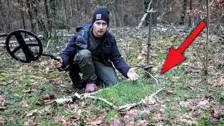 WEITERE GRÄBER mit Metalldetektor entdeckt!! 🤯 (Das Ende der Schatzsuche im Friedhofs Wald)