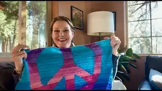 Peaceful crochet chat and intarsia crochet tutorial- Peaceful crochet pattern coming soon!